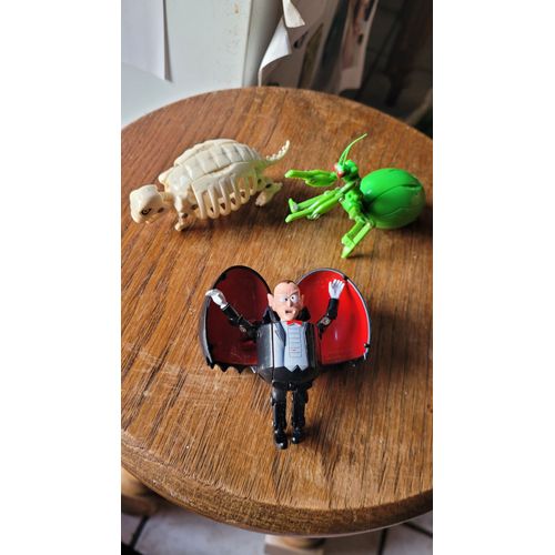 3 anciens jouets vintage Anim'oeufs - MONSTER EGG - bandai 1987 - mante religieuse - Vampire Stégosaure squelette