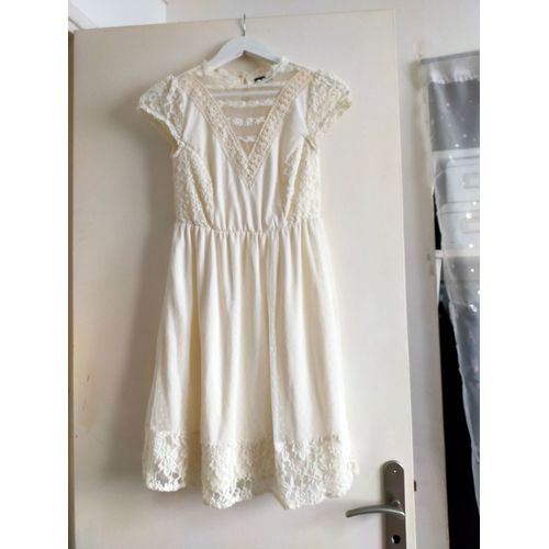 Jolie Robe En Résille Blanche À Pois Avec Dentelle & Broderies Xs