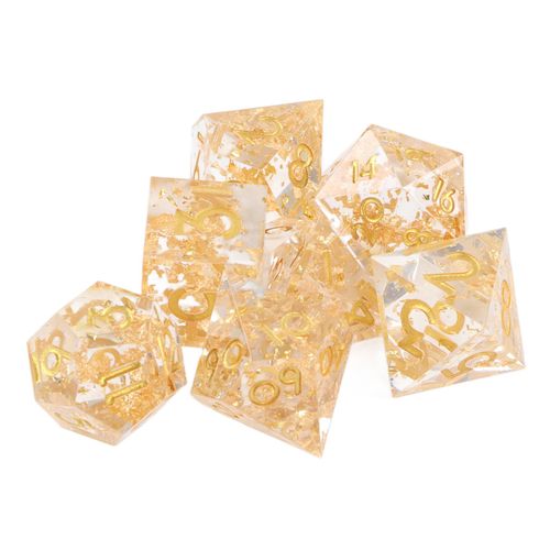 Lot de 7 des en resine transparents, chiffres, differentes formes polyedriques, pour jeux de societe