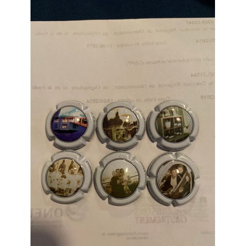 Capsule De Champagne Résidence Pierre Série N 4 Cotée 18