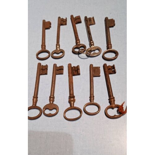 Lot De 10 Clés Clefs En Fer Anciennes 10 Et 11 Cm