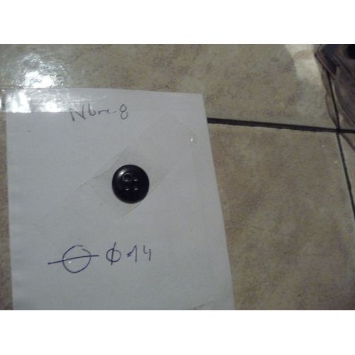 Lot E5 8 Boutons Noirs Diam 014
