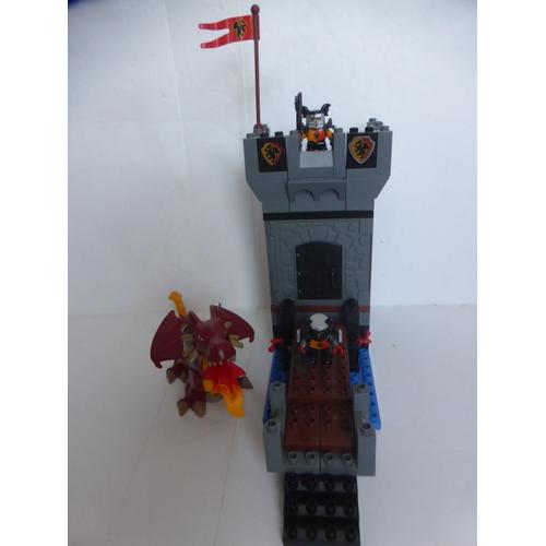 Château Lego Duplo Avec Pont Levis Dragon Et 2 Figurines De Chevaliers