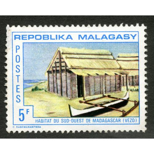 Timbre Non Oblitéré Repoblika Malagasy, Habitat Du Sud-Ouest De Madagascar, Vezo, Postes, 5 F