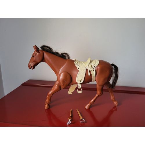 Cheval En Plastique Marron, Tête, Cou Et Pattes Articulés, Selle + Étriers - Manque Harnais