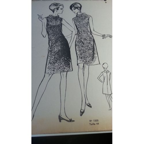 Supplément Patron De La Revue Femmes D'aujourd'hui N°1129 De 1966: Noêl En Robe Blanche Taille 44