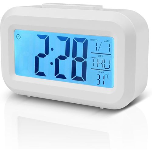 KALANKA-Horloge Numérique, Reveil Numerique, Alarm Réveil LED avec Fonction Snooze, Réveil Horloge Digitale sans Tic-Tac avec Affichage Date, Température, Horloge de Bureau à Piles (Blance)