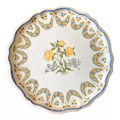Plat Rond Ancien En Faience De Lyon Dcor De Roses Jaunes Jaune