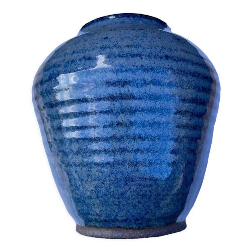 Vase pensu en ceramique maill bleu