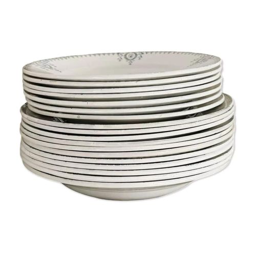 Service Dassiettes Terre De Fer Vert Blanc