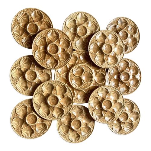 Service Hutres Longchamp 12 Assiettes Et Un Plat Beige