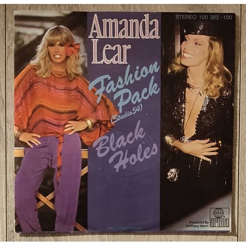 Amanda Lear - Fashion Pack / Black Holes - Vinyle 45 Trs. Netherlands 1979, Disco.