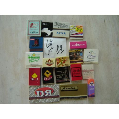 Lot N° 11 // Boites Ou Pochettes D'allumettes De France & D'ailleurs