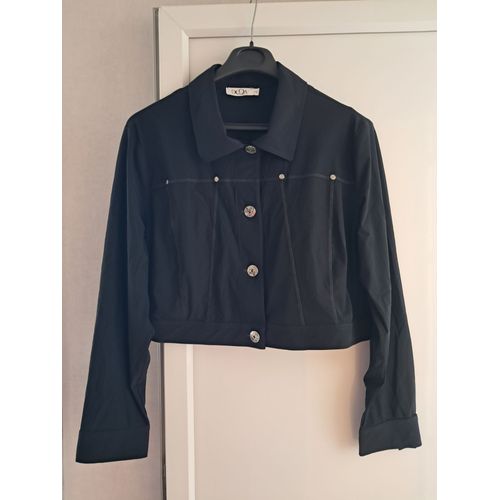 Veste Neuve Courte Et Légère Taille 46