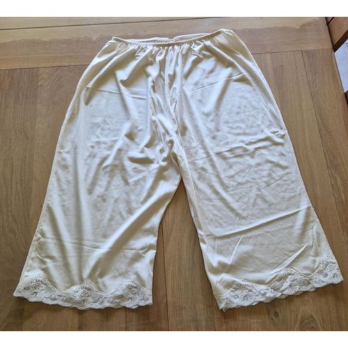 Jupon En Dentelle Avec Jambes Comme Un Panty - Taille 46/48 - Blanche-Porte
