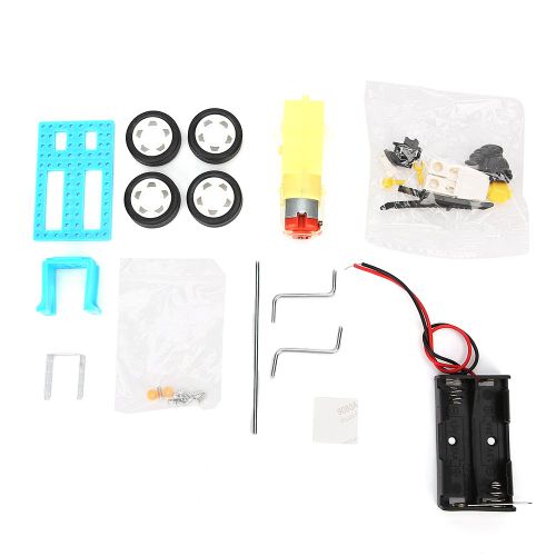 Modele educatif assemble pour enfants, robot fait a la main, outil scientifique et technologique