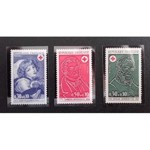 Lot De 3 Timbres Neufs : Croix-Rouge (Personnages)