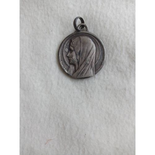 Médaille Vierge Marie