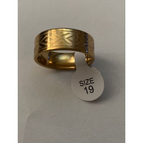 Bague Couleur Or Avec Motif Taille 19