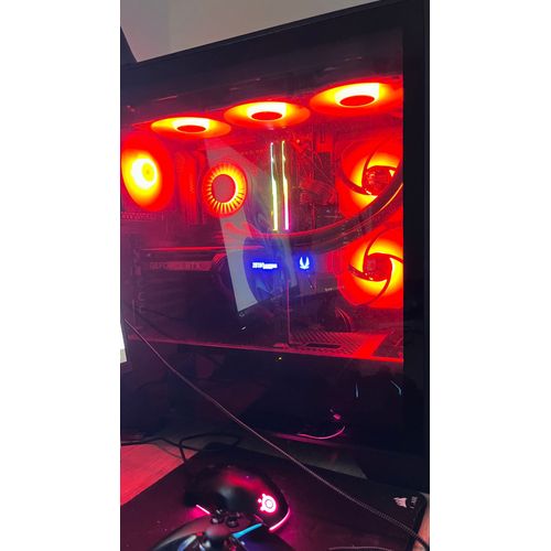 Pc Gamer AMD Ryzen 7 9800X3D - Ram 32 Go - SSD 1 To
