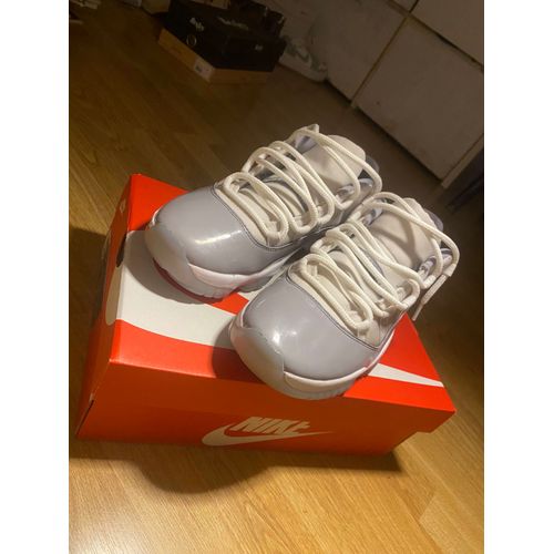 Jordan 11 Low Cool Grey