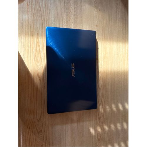Asus ZenBook 13 - 13.3" Intel Core i5-10210U - 1.6 Ghz - Ram 8 Go - SSD 475 Go