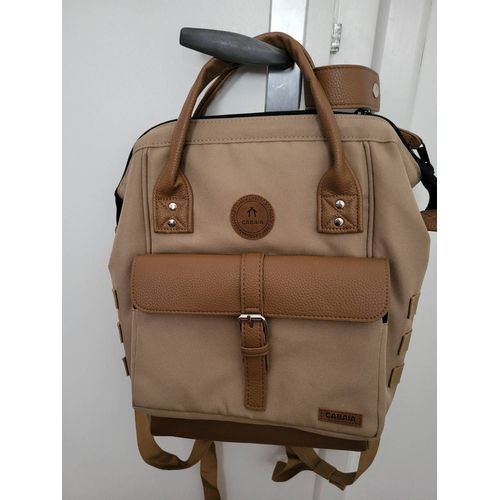 Sac CABAIA neuf beige avec pochette