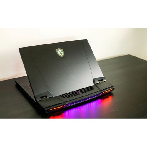 MSI Titan GT77 HX 13V - 17.3" Intel Core i7-13700HX - 2.1 Ghz - Ram 32 Go - SSD 1 To