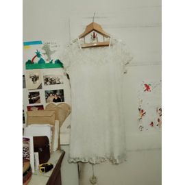 Robe Blanche En Dentelle 40 L.