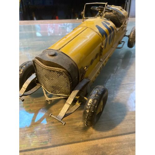 Voiture Jaune