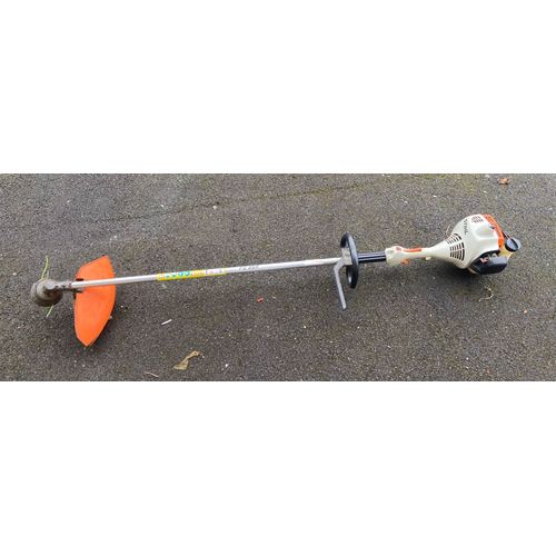 Débroussailleuse à moteur STIHL FS55 R 