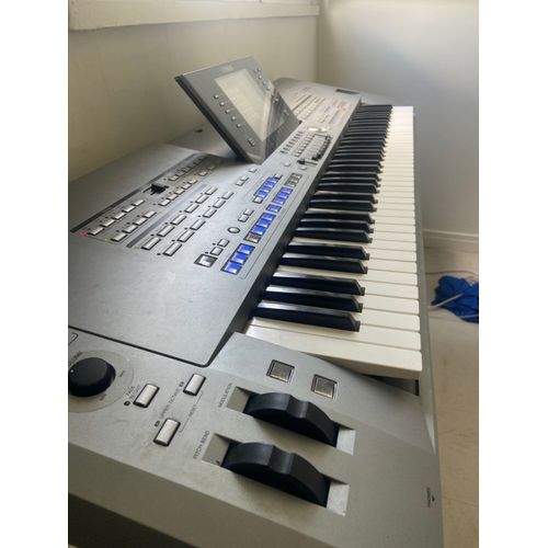 Yamaha Tyros 5