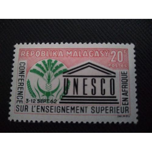 Timbre Madagascar Yt 371 Emblème De L'unesco 1962 ( 031207 )