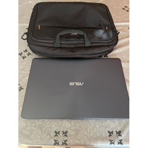 Asus VivoBook 17 R702UA-BX063T - 17.3" Intel Core i5-7200U - 2.5 Ghz - Ram 8 Go - SSD 120 Go + HDD 1 To - Gris
