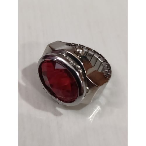 Bague Montre Métal Argenté , Cadrant Rond,Fond Blanc,Capot Grand Strass Rouge