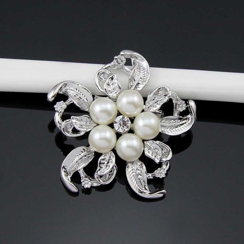 Broche Decorative En Alliage Avec Strass Brillants Et Tendance