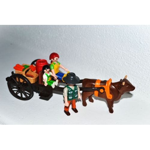 Playmobil Famille Country Charrue Avec Boeuf