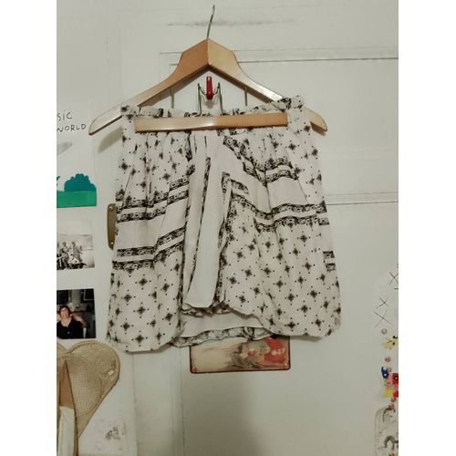 Jupe Asymétrique Crème Motifs Noirs 34 Xs Zara Woman.