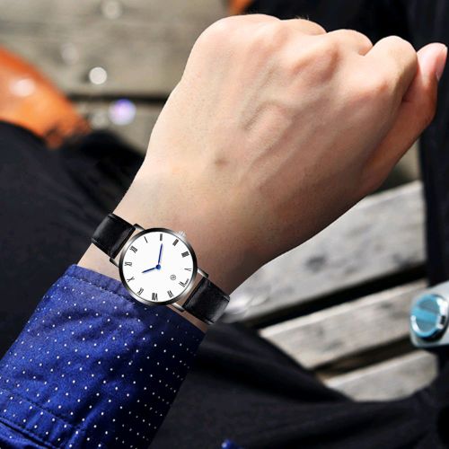 Montre A Quartz Zhoulianfa Avec Bracelet En Cuir Synthetique Et Cadran A Chiffres Romains Et Pointeur Bleu Pour Homme (Noir)