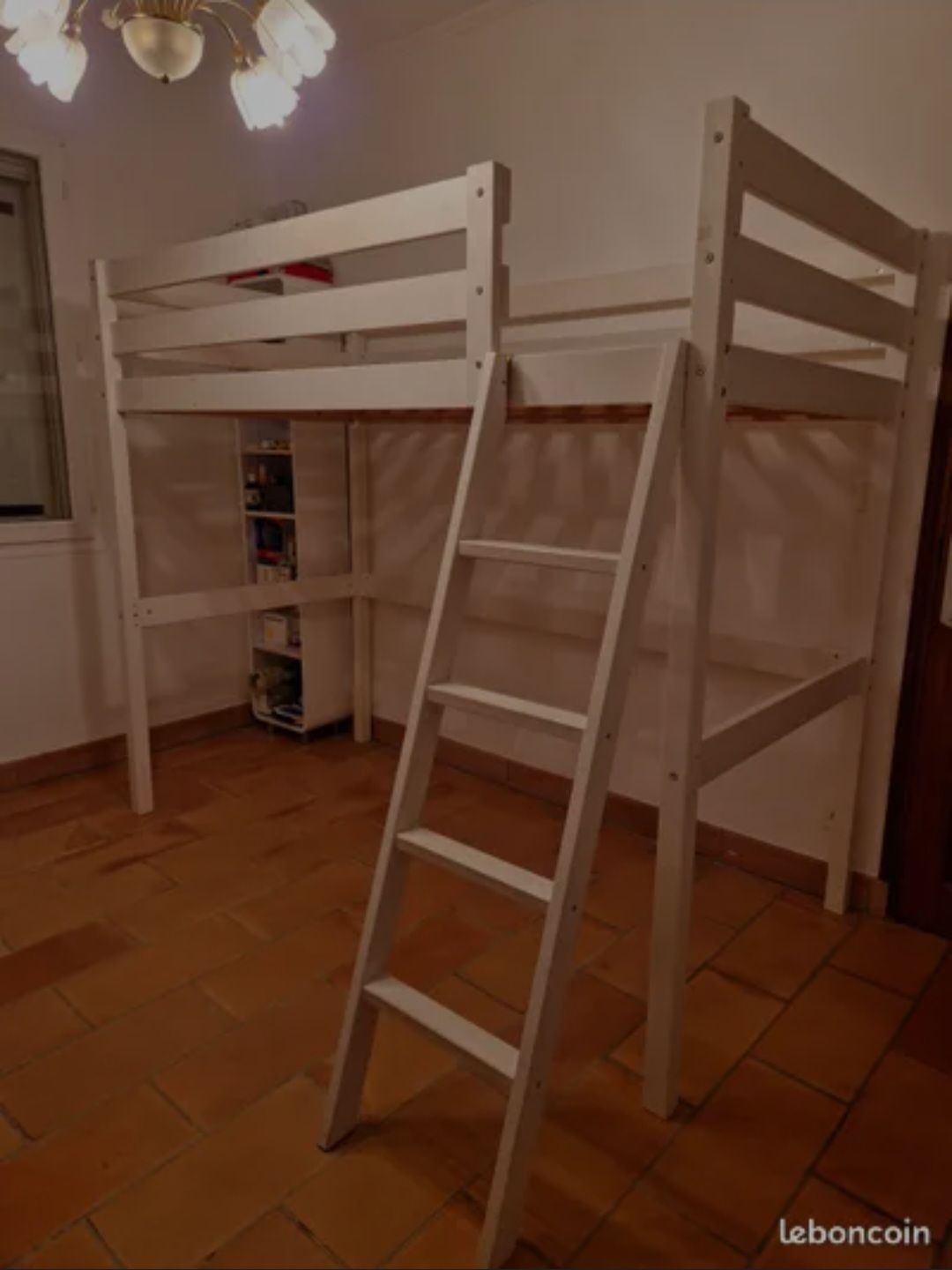 Lit mezzanine mi-hauteur 90x200cm avec échelle en bois blanc LIT06201 –  Décoshop26