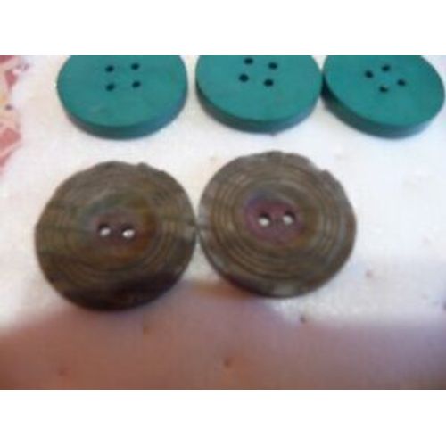 3 Boutons Kaki Travailles 22 Diam