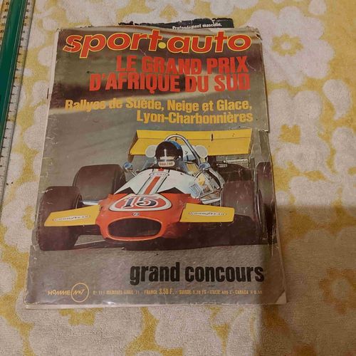 Sport Auto Magasine N°111 - Avril 1971 - Renault Alpine - Rallye Neige - Lyon Charbonnières - Rallye Suède - Gp Afrique Du Sud - Fiat 128