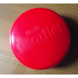 Boite Vintage Ronde Rouge Smarties De Nestlé Diamètre 8cm Épaisseur 2cm