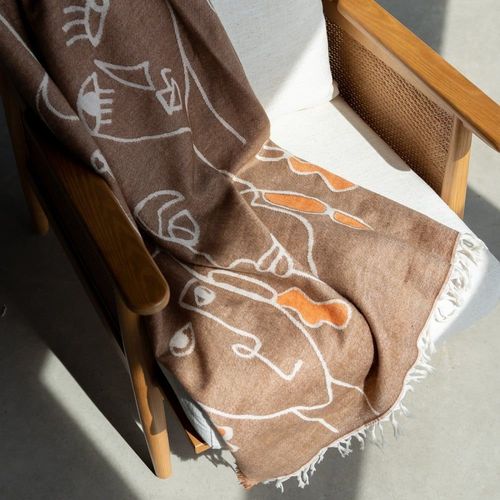 Plaid Visages En Acrylique Et Polyester Marron