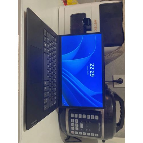 Lenovo V14 Gen 4 - 14" AMD Athlon - Ram 8 Go - DD 128 Go