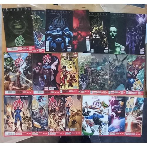 Avengers - Lot De 22 Comics En Anglais - 2012
