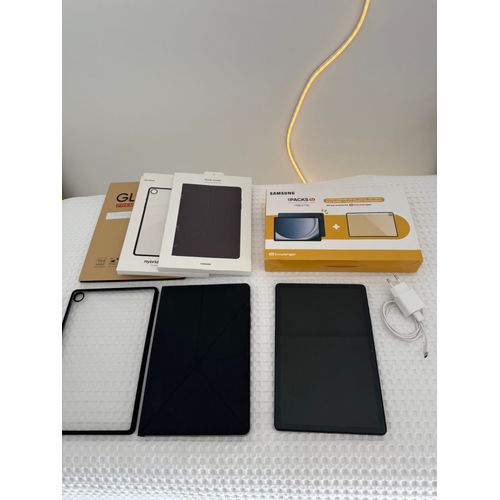 Tablette Samsung Galaxy Tab A9+ Wi-Fi 128 Go 11" Bleu marine + Coque arrière transparente