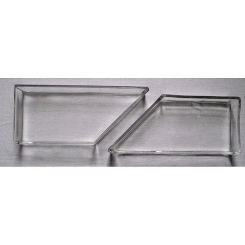 Vides poche (2) anciens ou centre de table en verre: longueur 18cm largeur 7,5cm Hauteur 2,5cm.