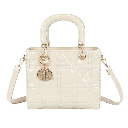 Sac de Soirée pour Femme Motif Géométrique Effet Verni avec Pendentif Gallantry Beige