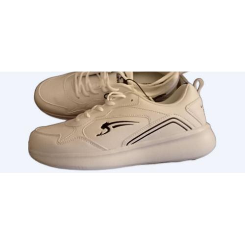 Baskets Airness Taille 42 Blanche